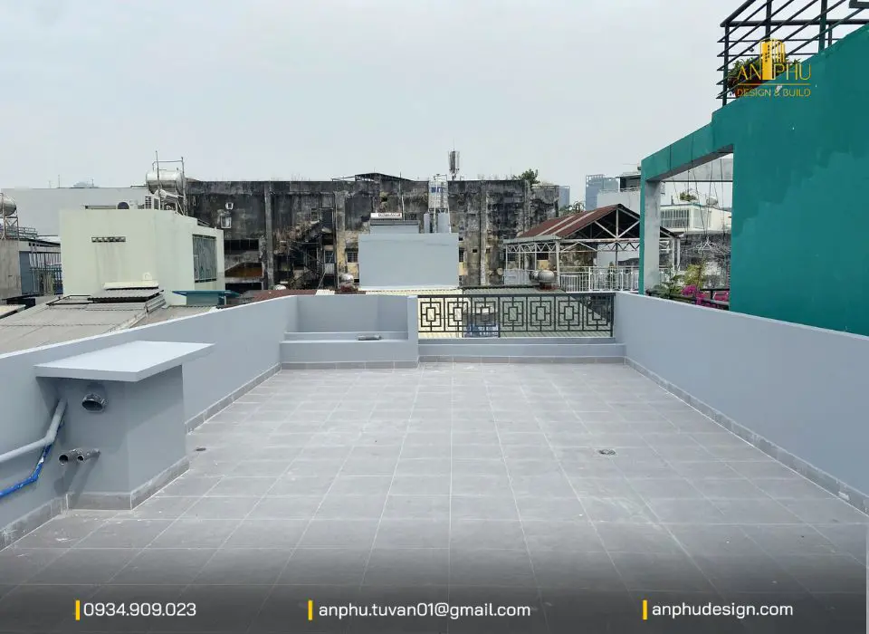 Ốp lát xong sân thượng