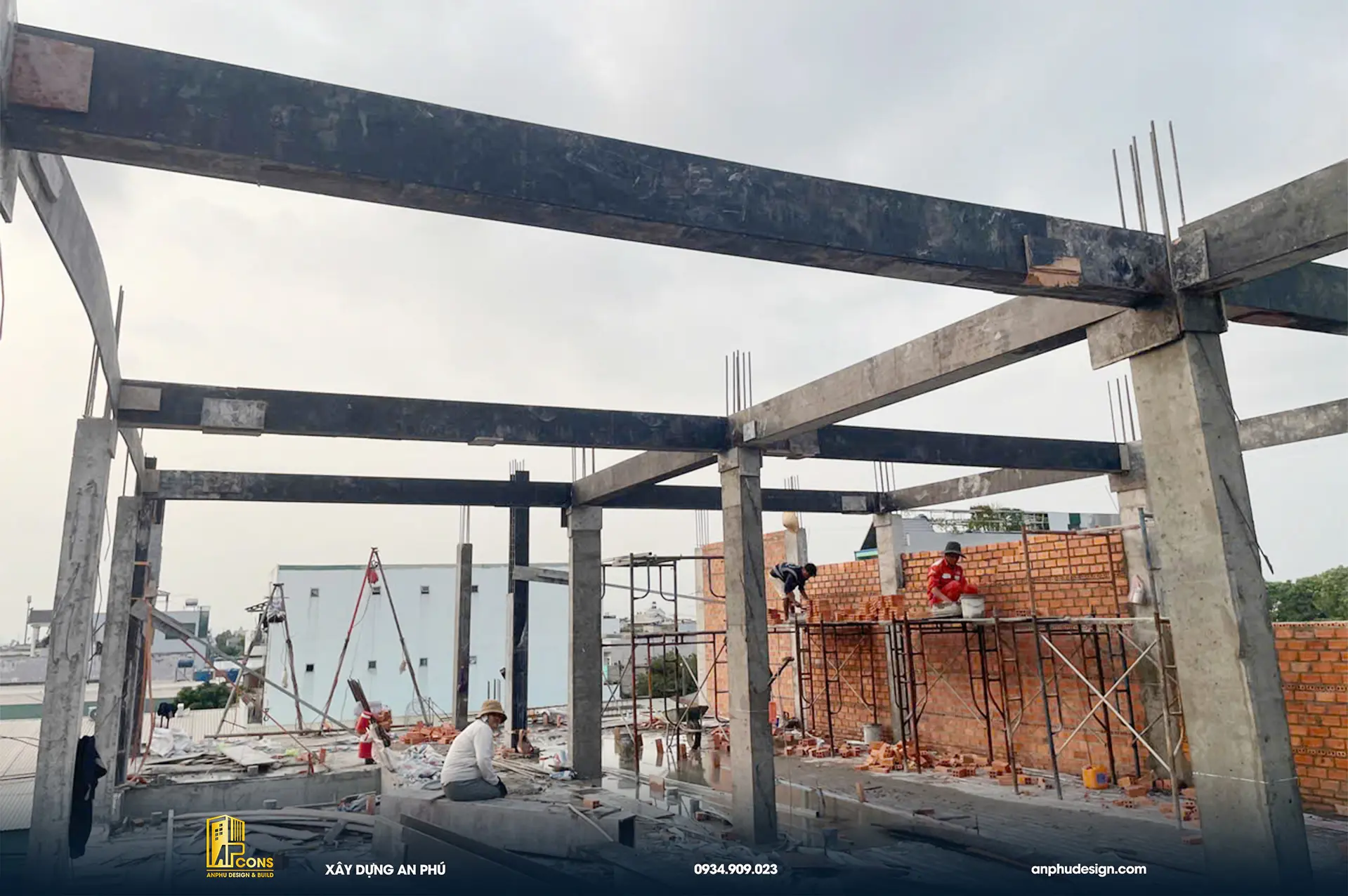 gia-cong-lap-dung-cop-pha-dam-san-mai