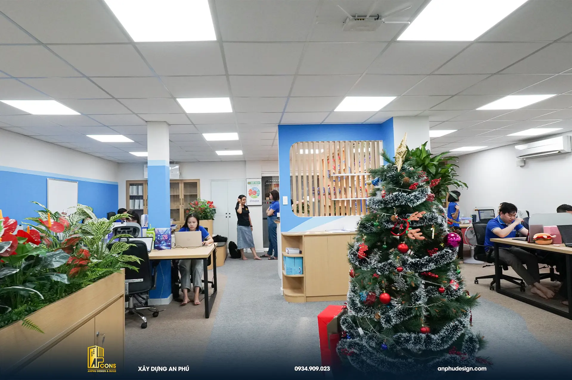 không -gian-goc-nhin-ra-cua