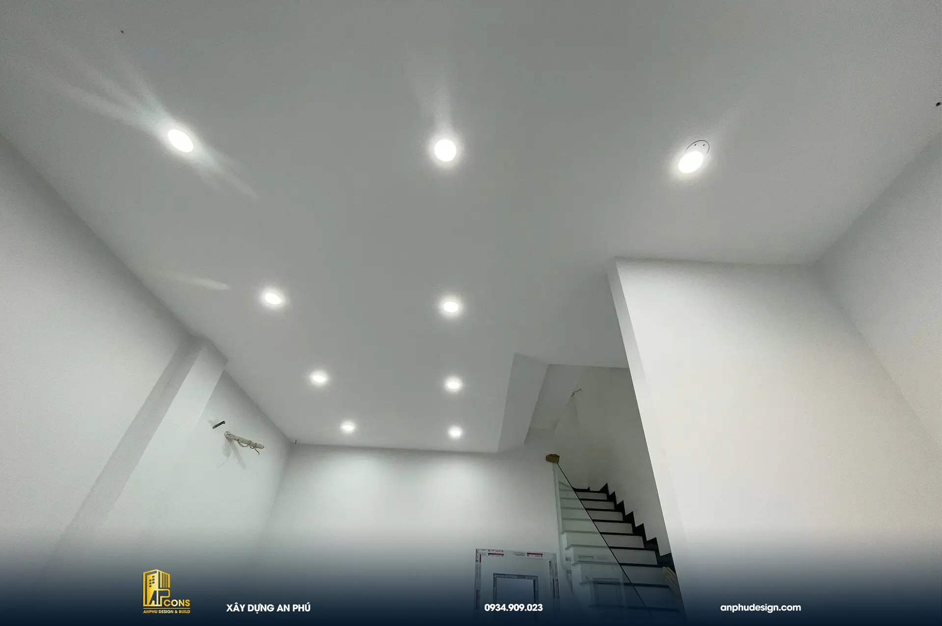 lap-dat-thiet-bi-dien-nha-pho-4-tang