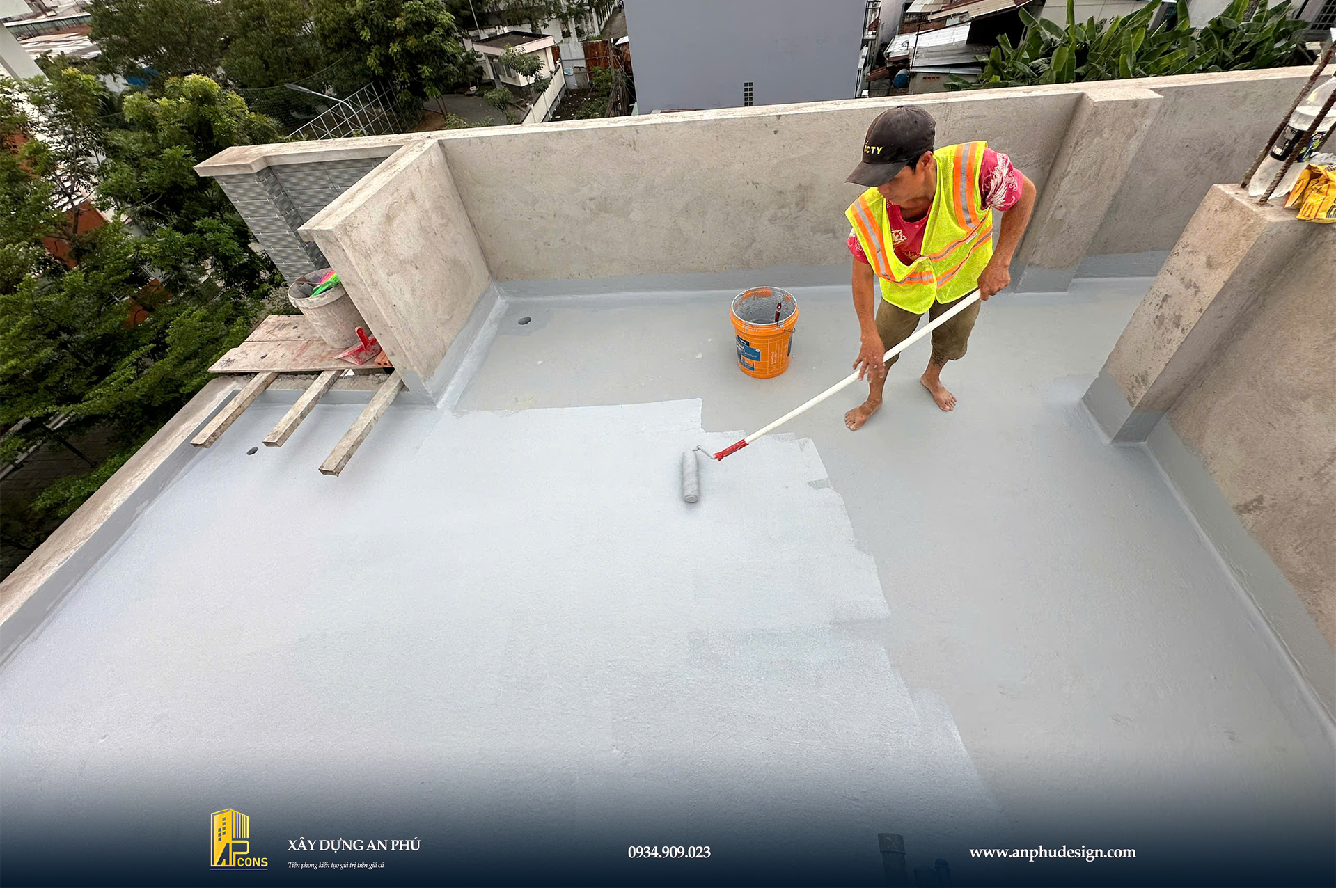 thi-cong-lan-chong-tham